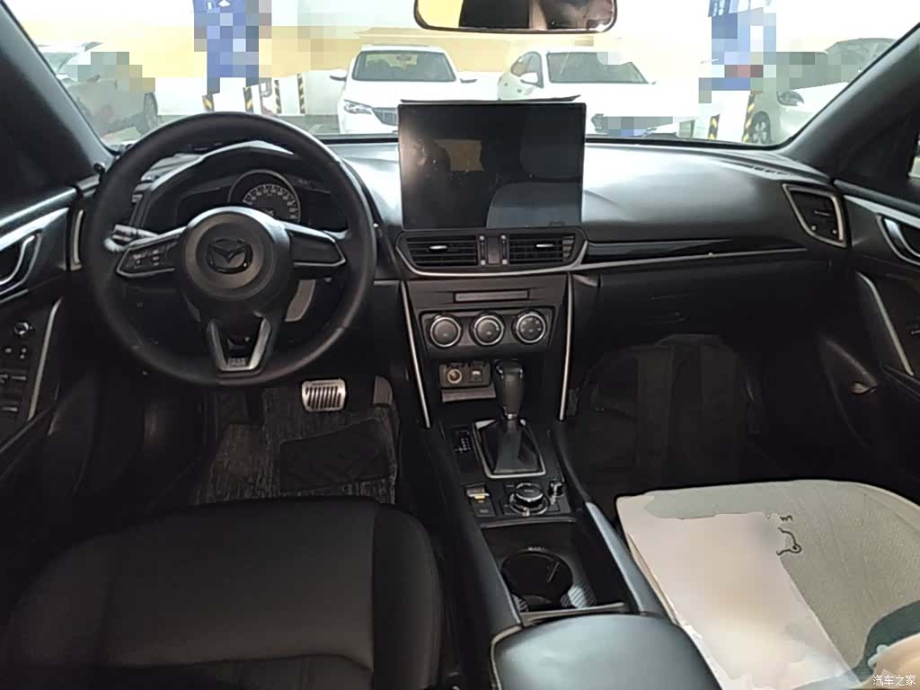 Mazda CX-4, 2018 10