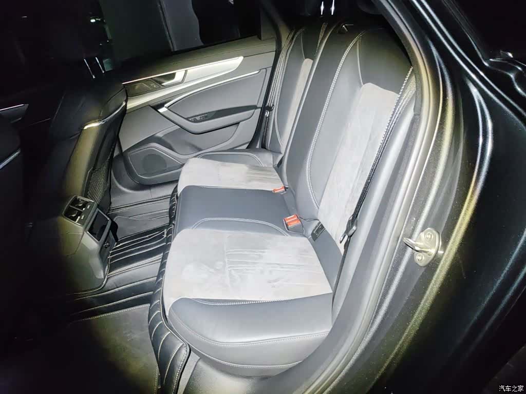 Audi A6L, 2022 18