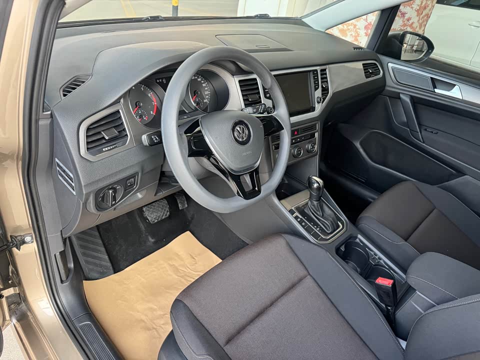 Volkswagen Golf*Jiayu Volkswagen Golf*Jiayu