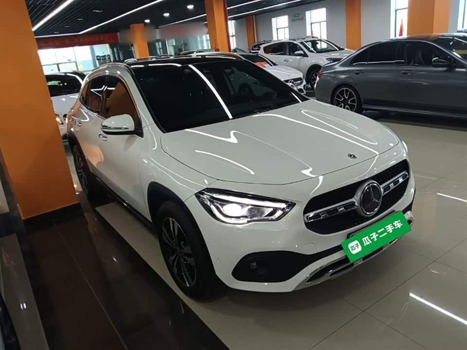 Mercedes-Benz GLA