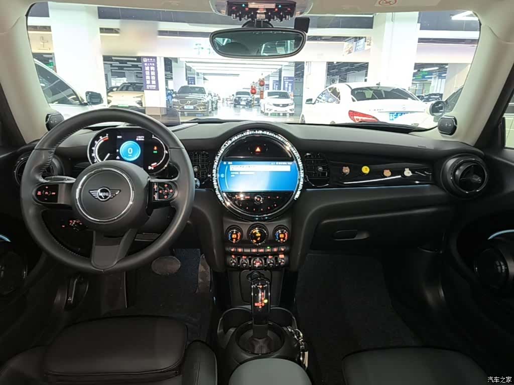 Mini Cooper, 2022 10