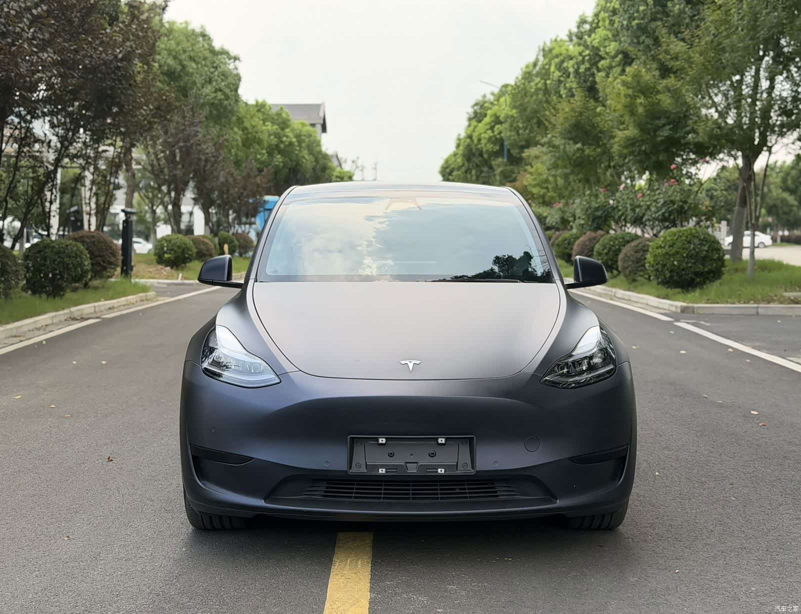 Tesla Model Y, 2022 3
