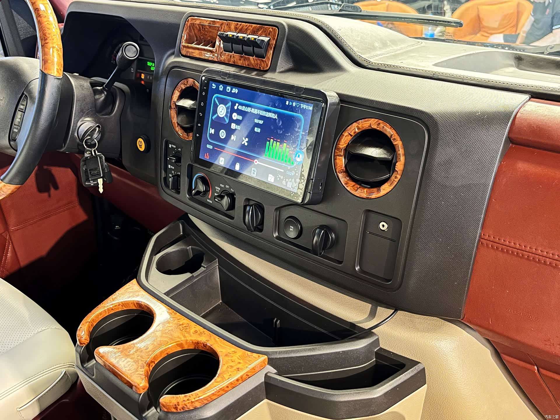 Ford E350, 2016 14