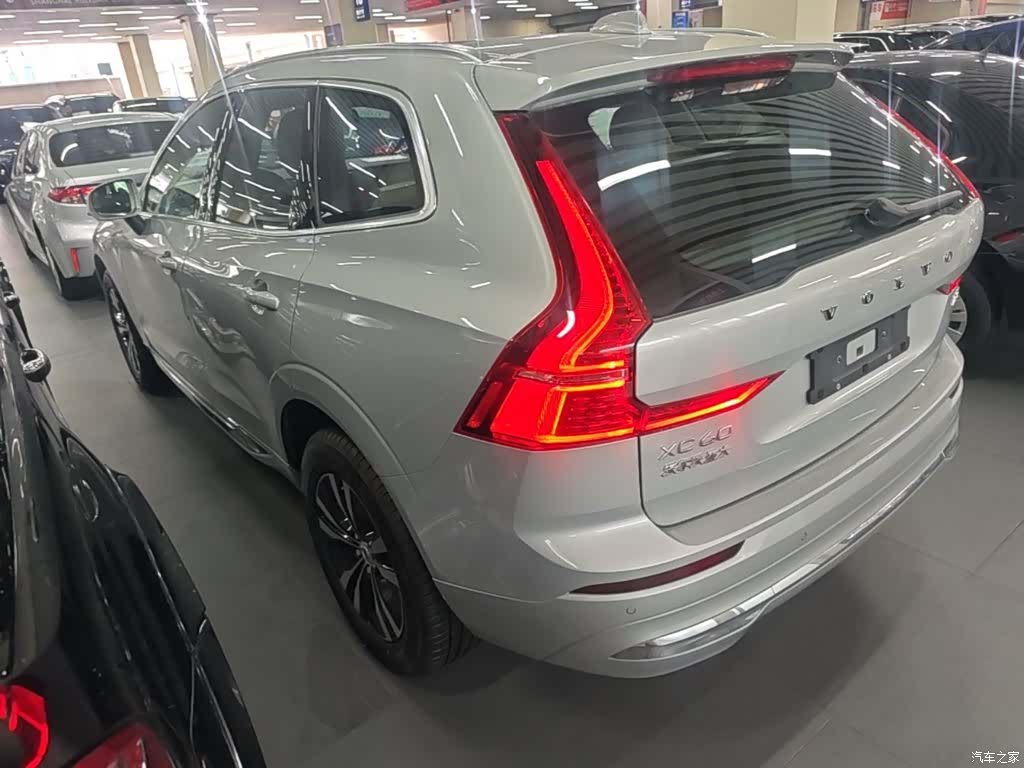 Volvo XC60, 2024 все фото