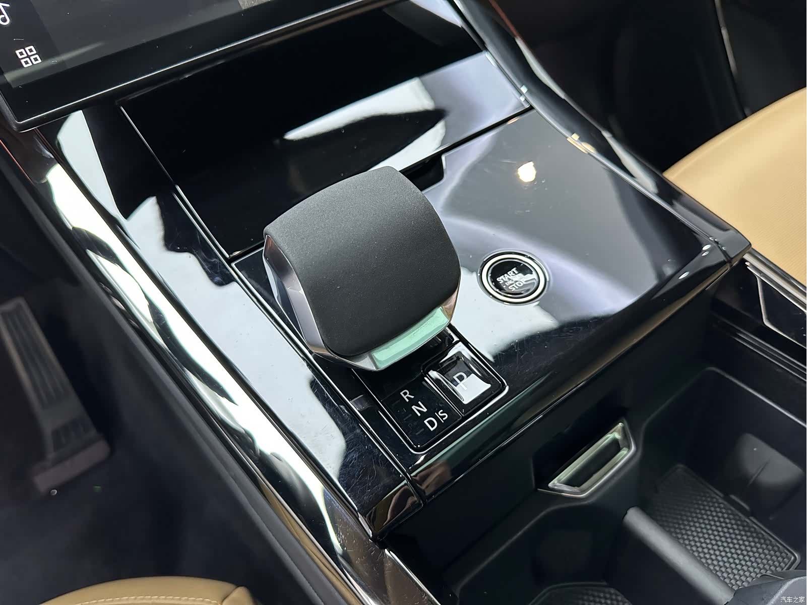 Land Rover Range Rover, 2024 17