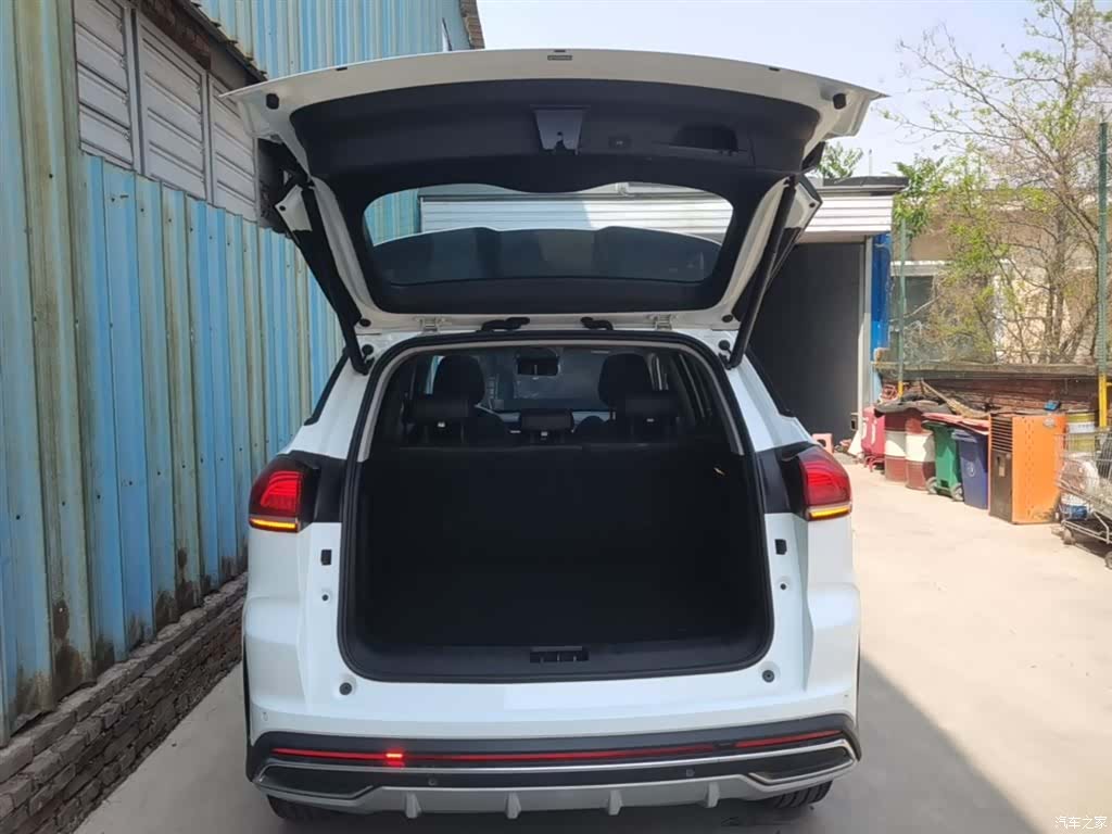 Geely Boyue, 2022 19