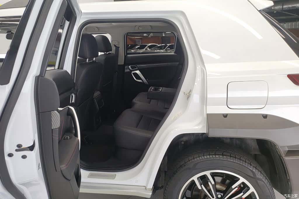 BAIC BJ20, 2016 11