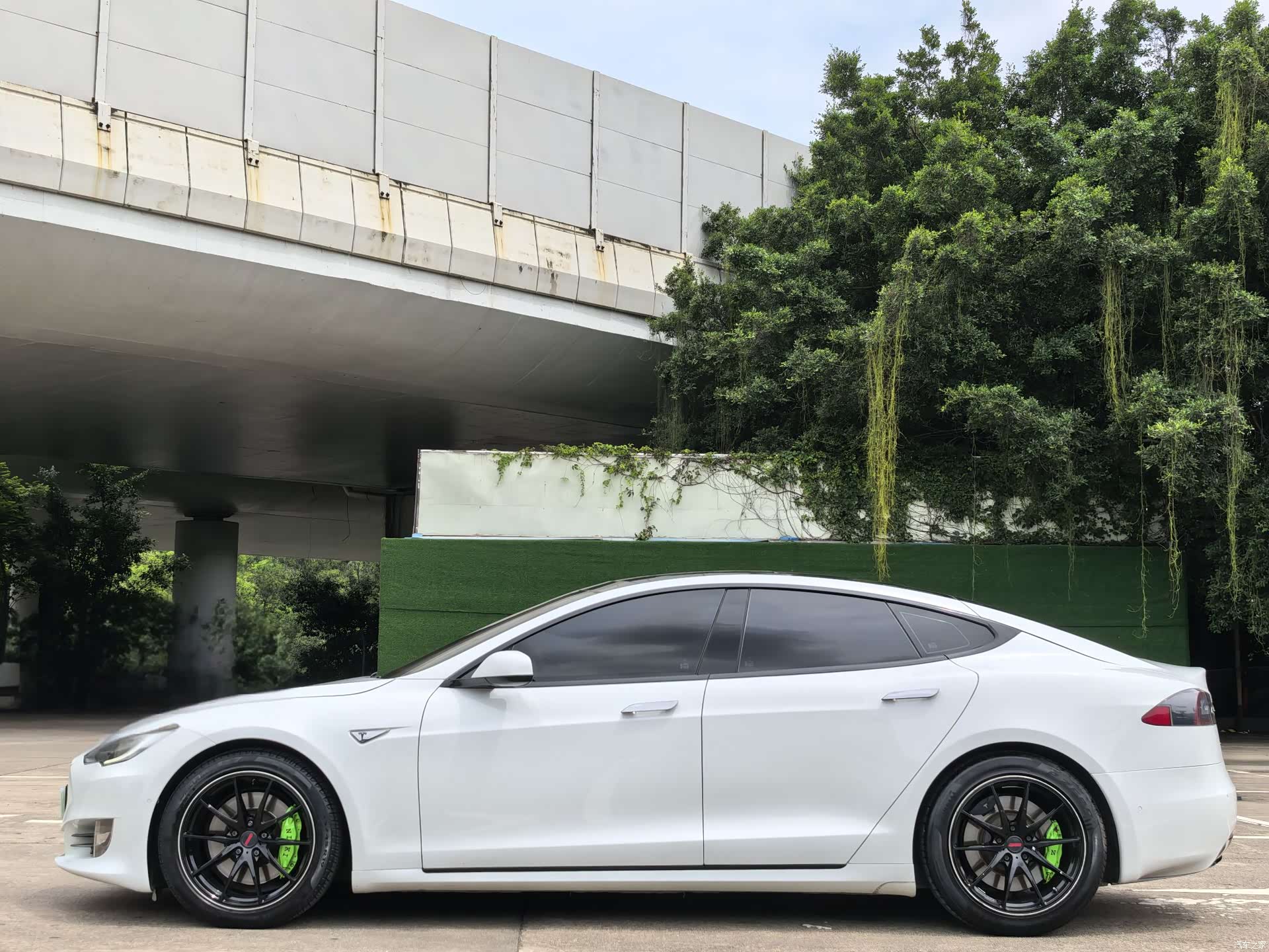 Tesla Model S, 2016 4