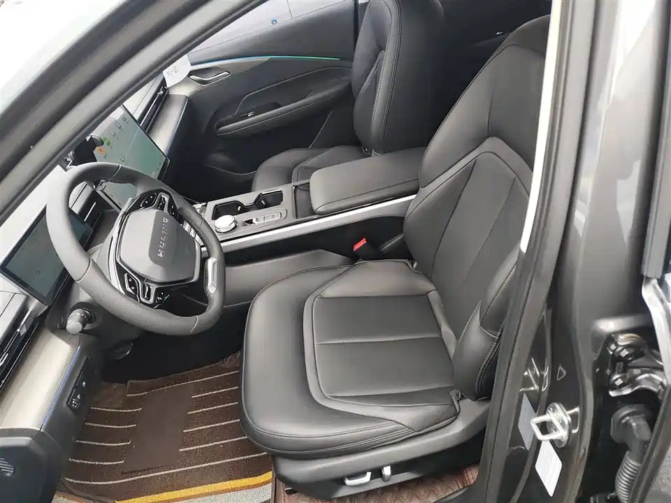 Wuling Wuling Starlight