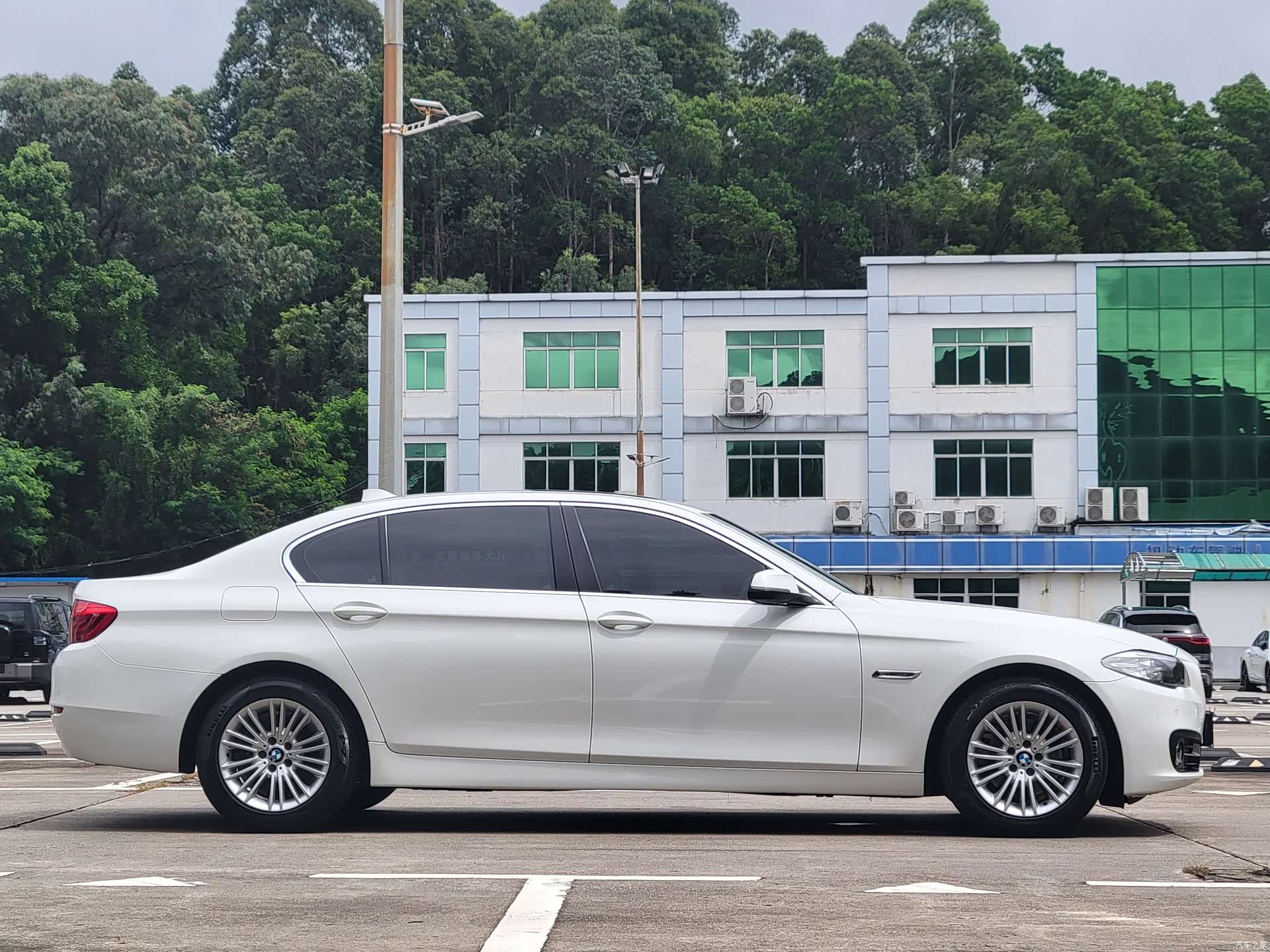 BMW 5 Series, 2014 13