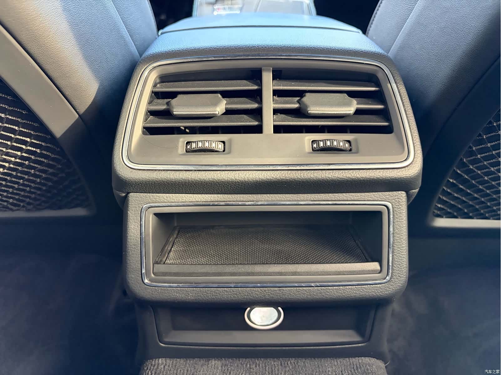 Audi A6L, 2022 19