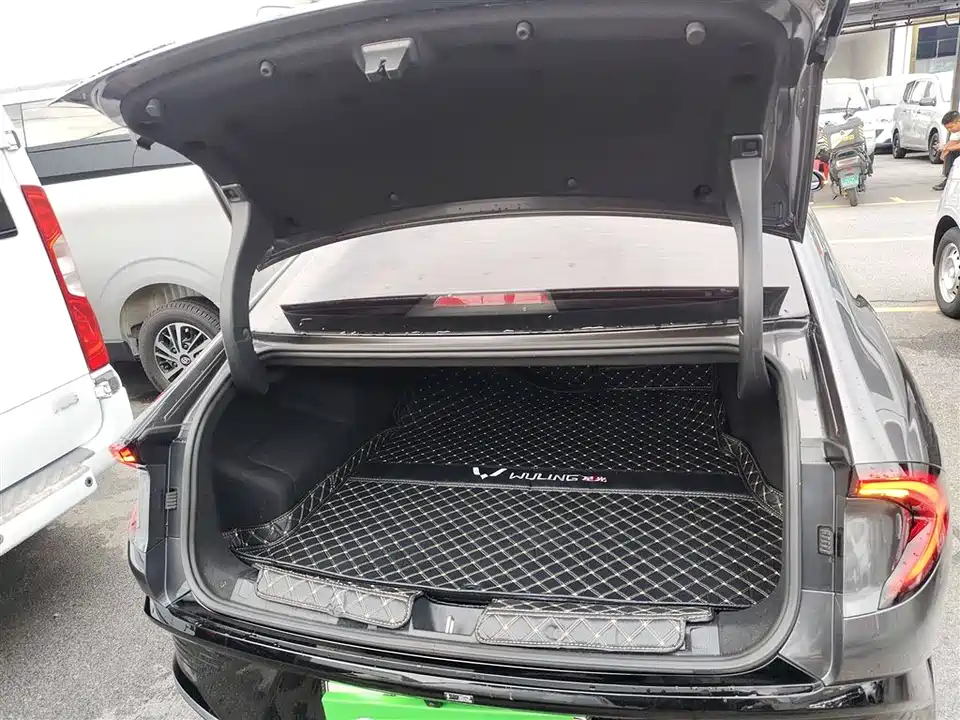 Wuling Wuling Starlight