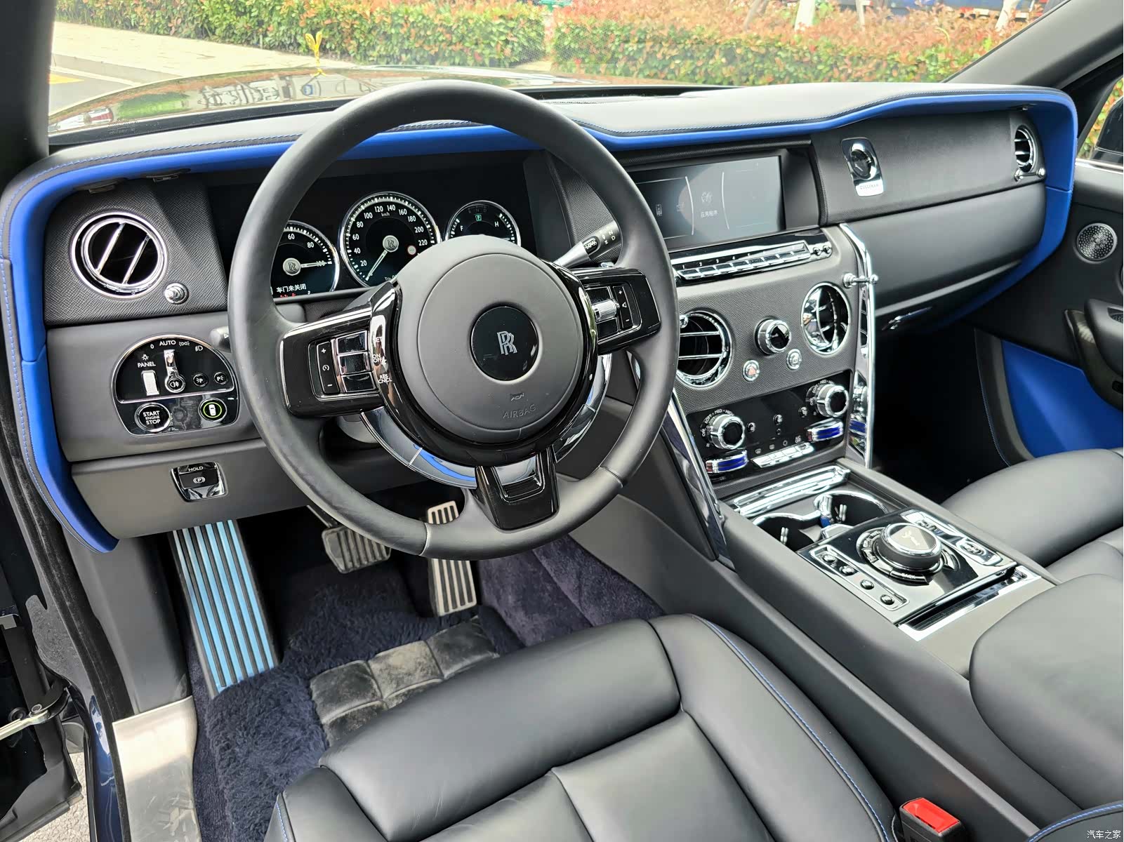 Rolls-Royce Cullinan, 2021 6