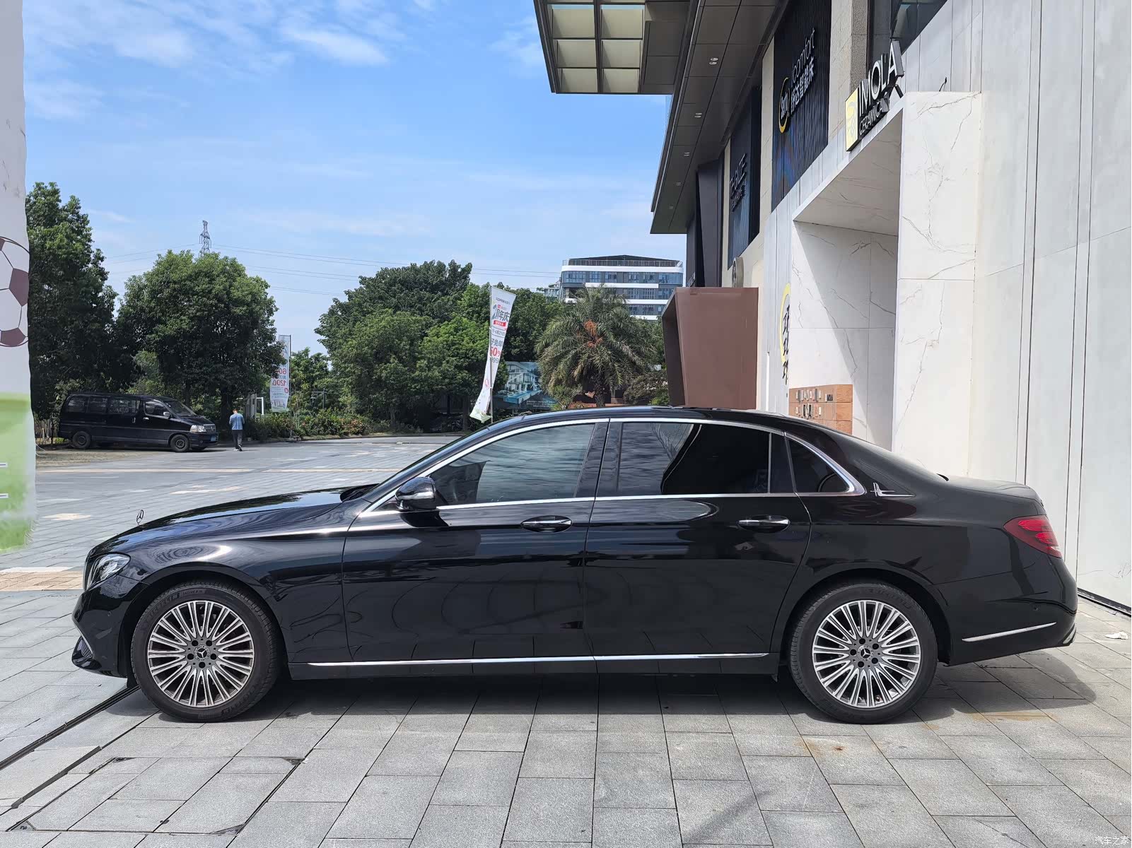 Mercedes-Benz E-Class, 2020 19