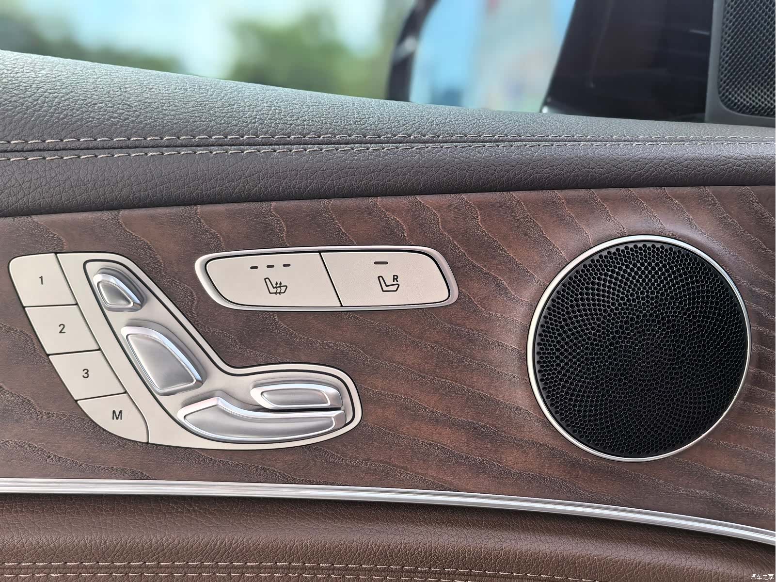 Mercedes-Benz E-Class, 2020 14