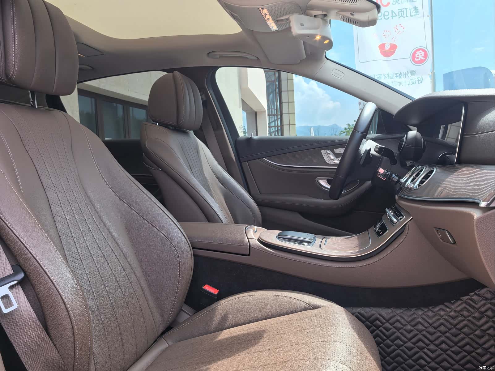 Mercedes-Benz E-Class, 2020 28
