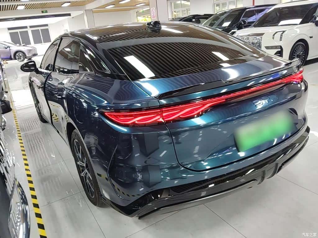 BYD Han, 2025 все фото