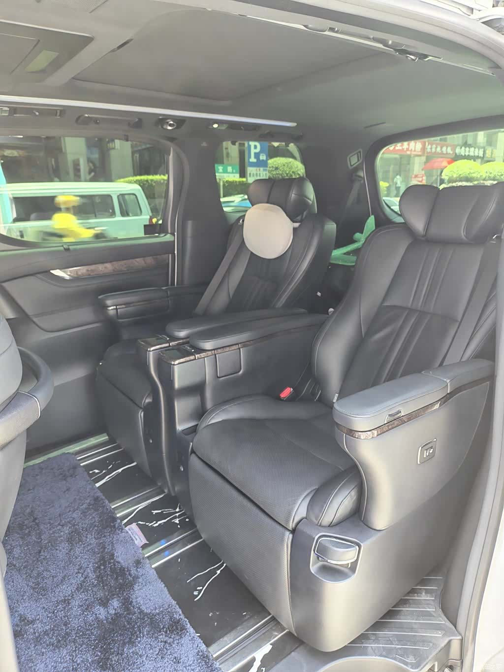 Toyota Vellfire, 2021 6