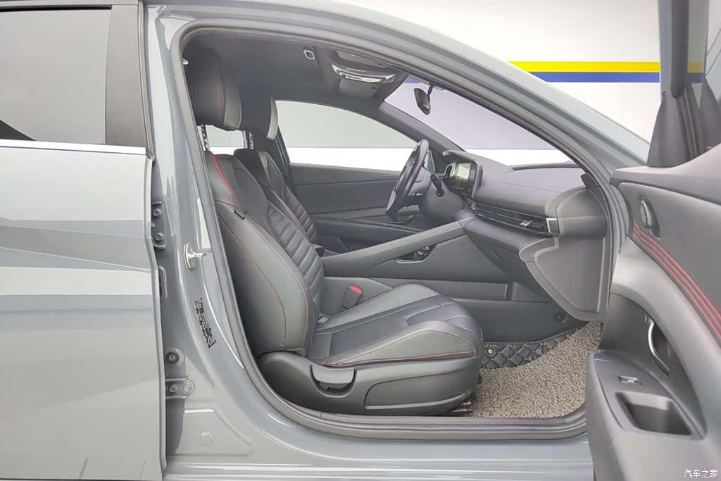 Hyundai Elantra, 2021 8