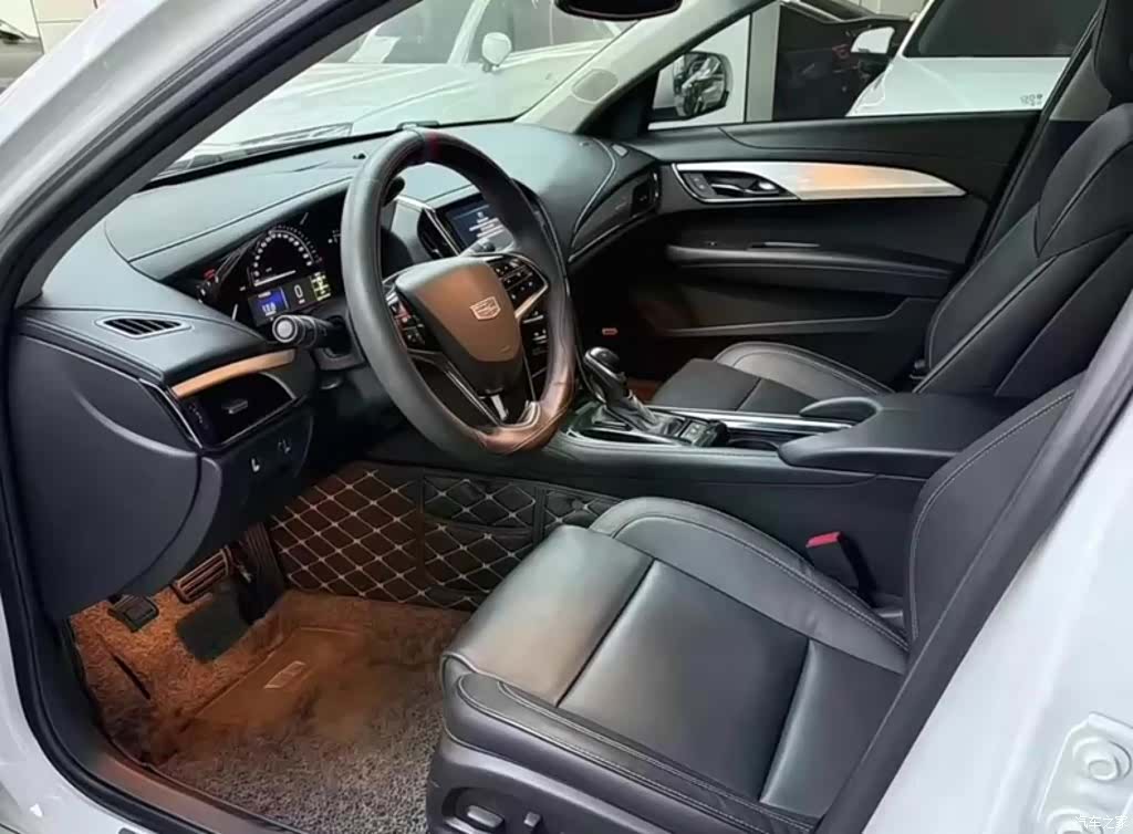 Cadillac ATS-L, 2018 4