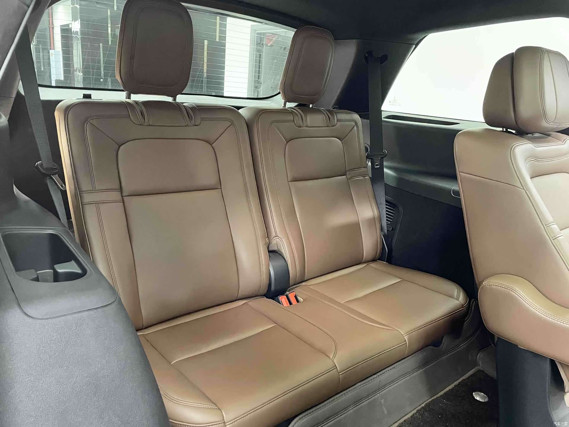 Lincoln Aviator, 2024 11
