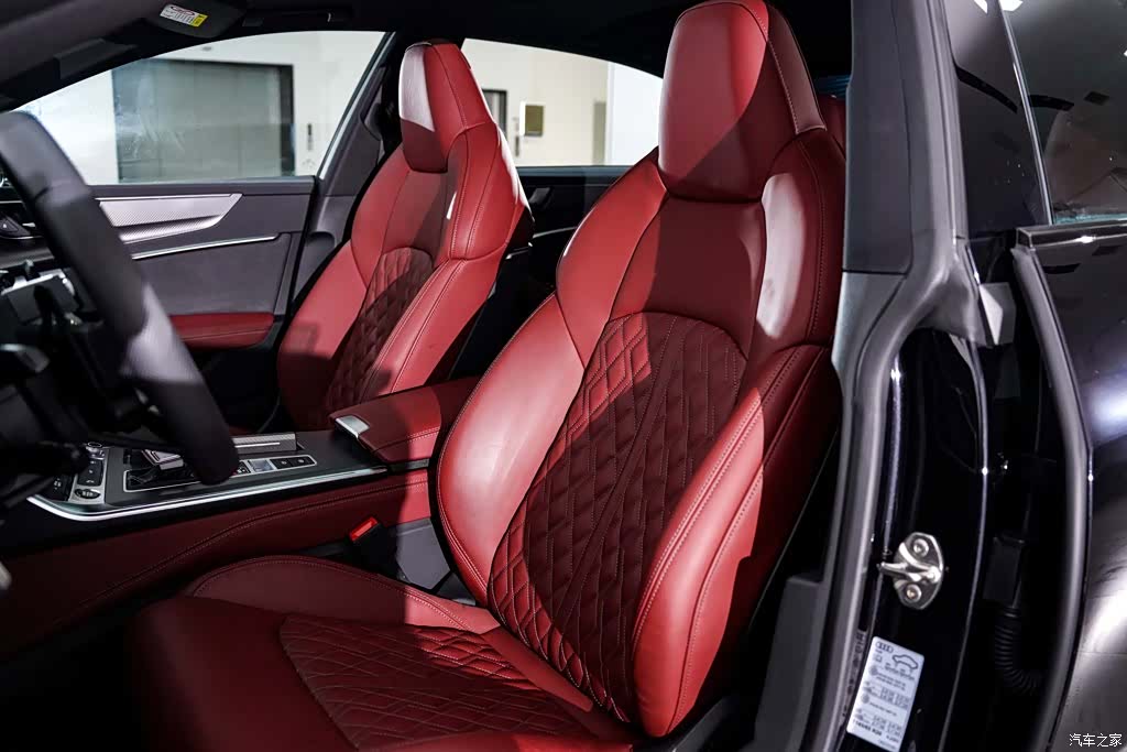 Audi A7L, 2025 18