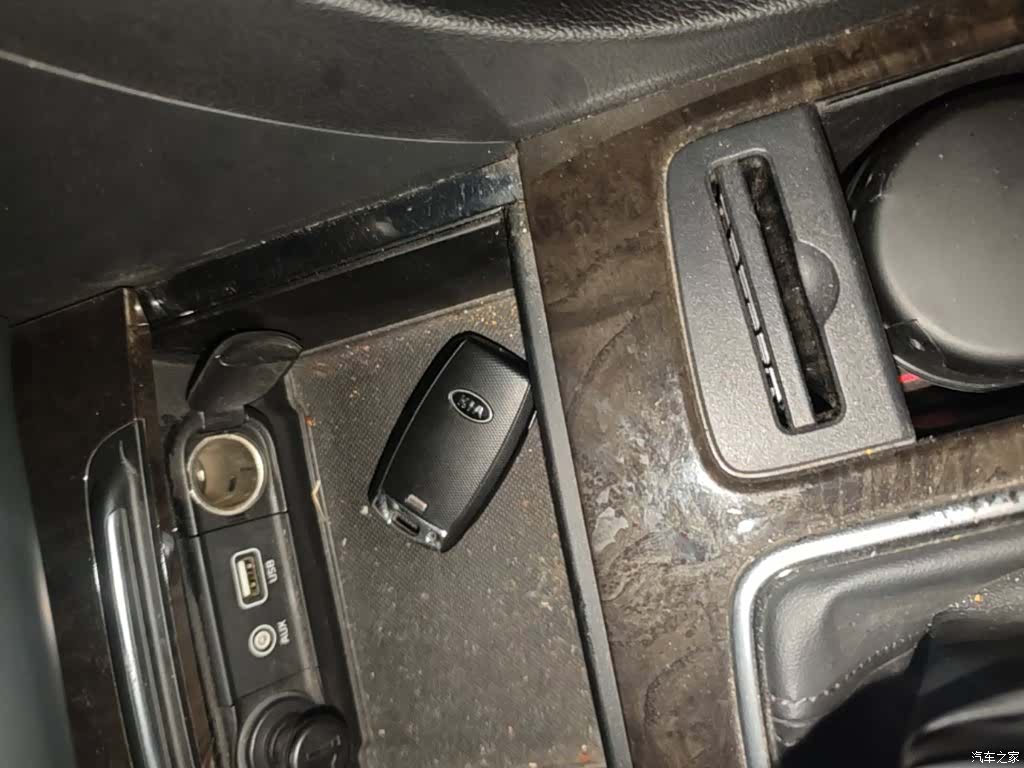 Kia K5, 2016 17