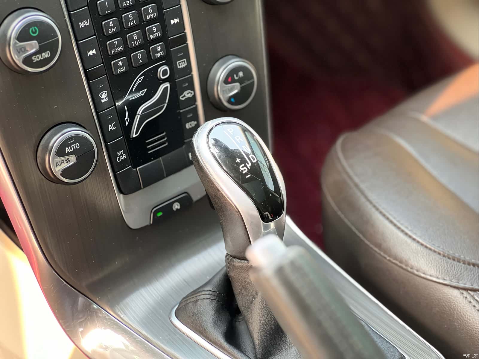 Volvo V40, 2016 13