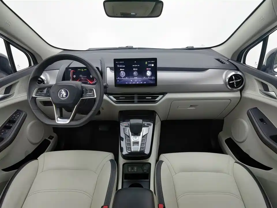 BYD Yuan Pro BYD Yuan Pro