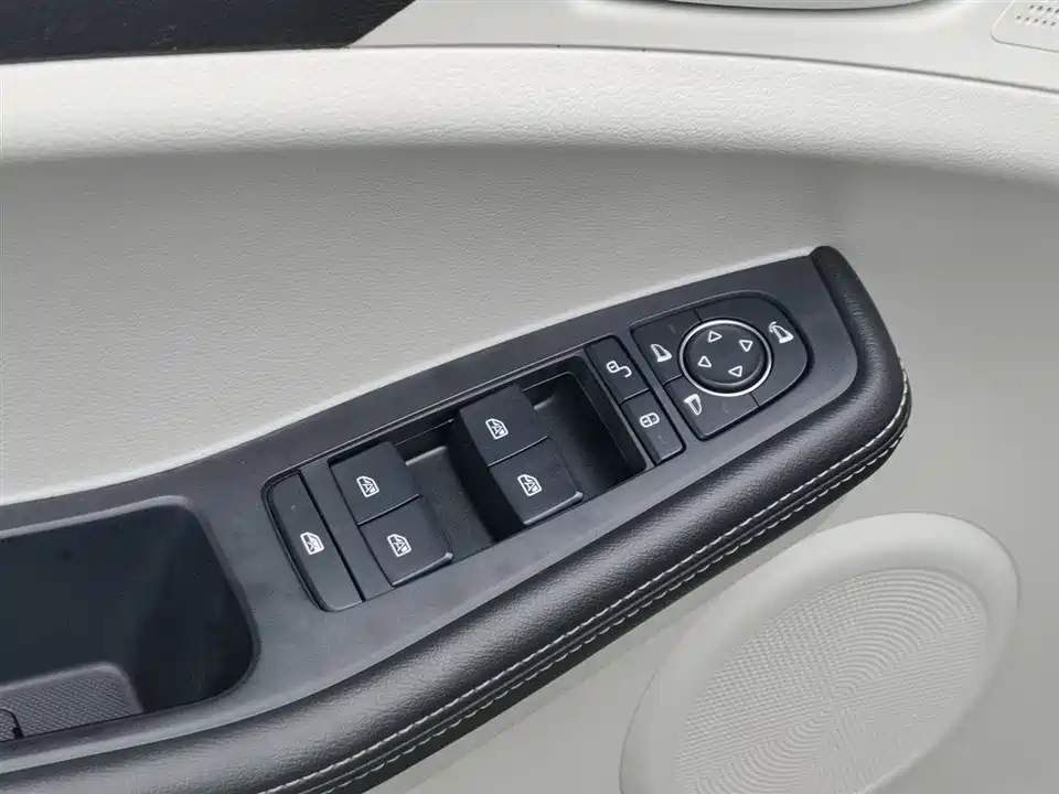 BYD Yuan Pro BYD Yuan Pro
