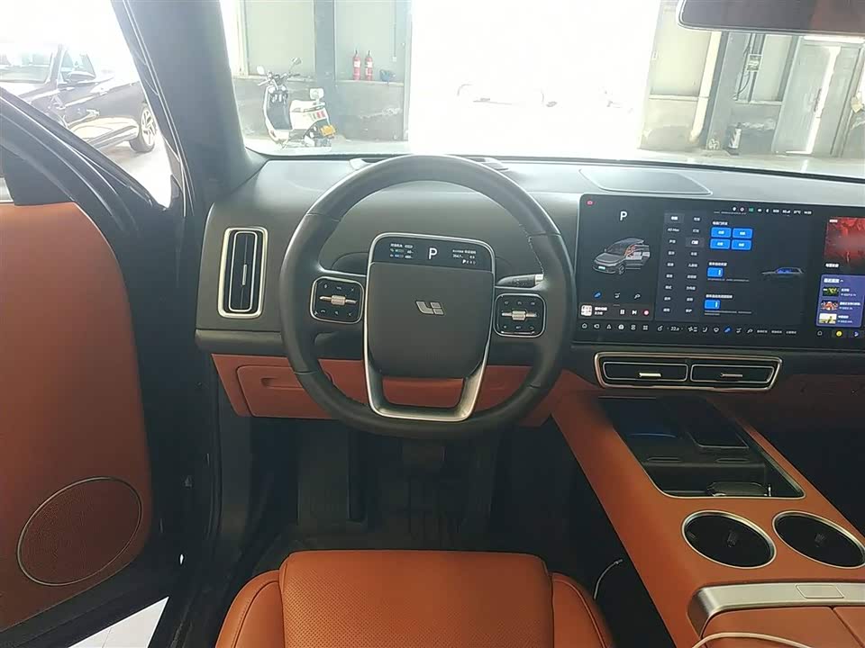 Li Auto Ideal L8