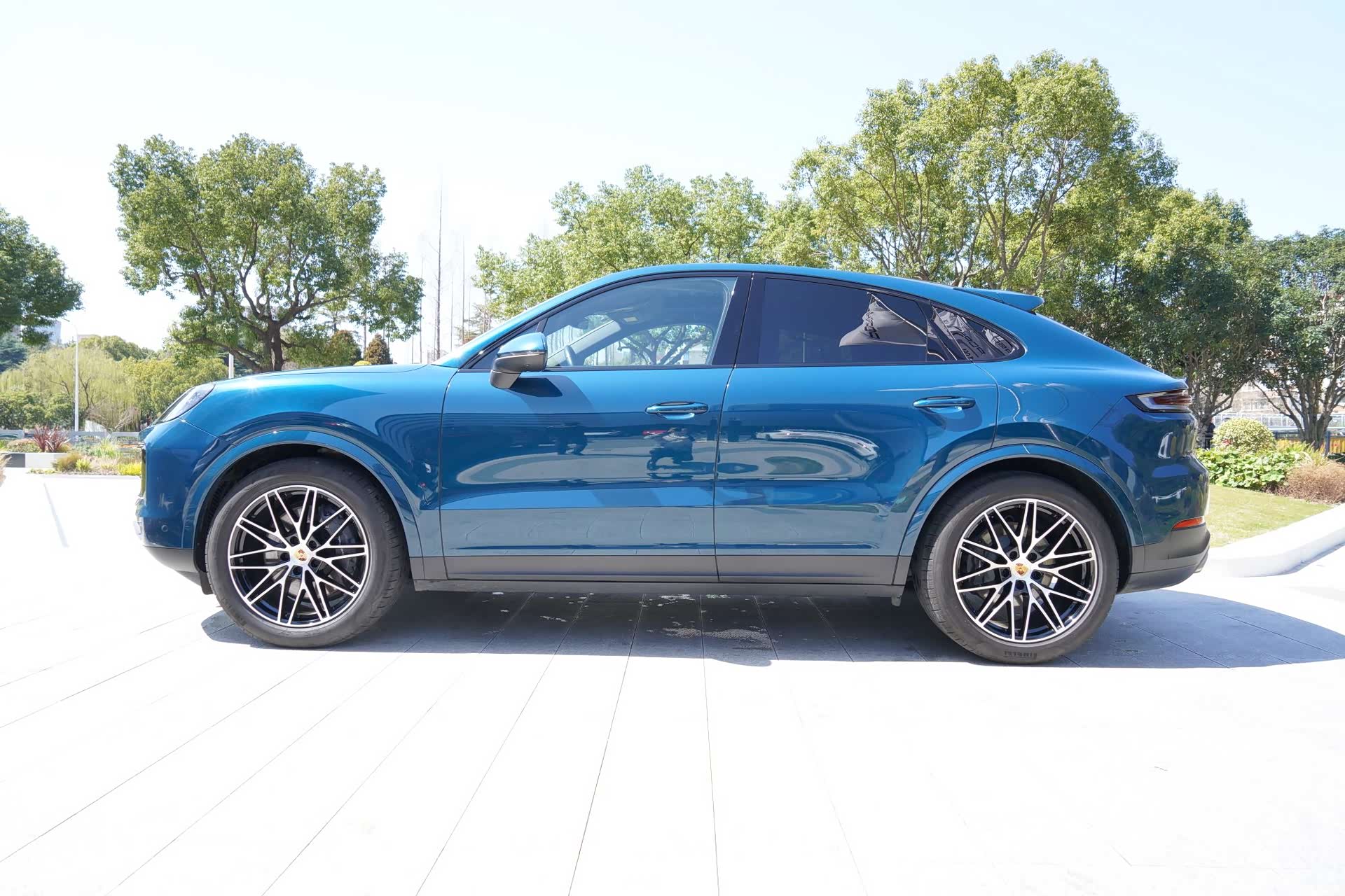 Porsche Cayenne, 2025 3