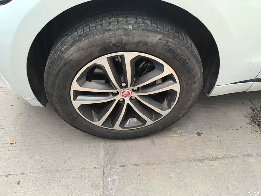 Jaguar F-PACE, 2016 23