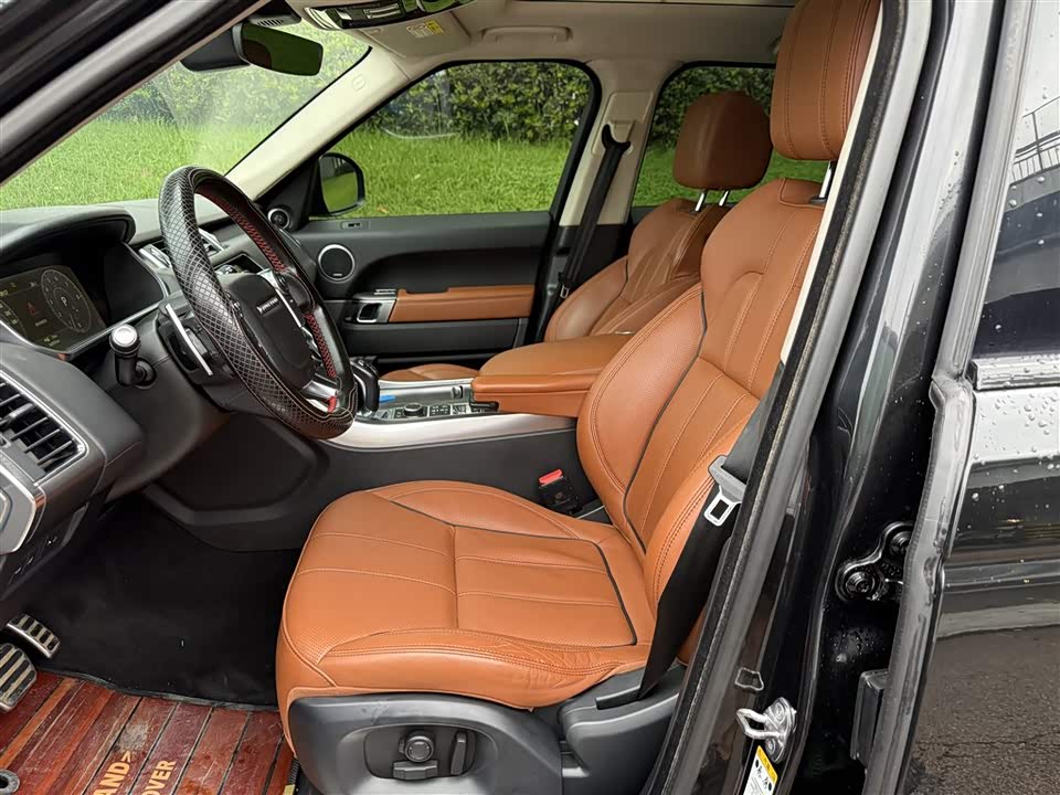 Land Rover Range Rover Sport Land Rover Range Rover Sport
