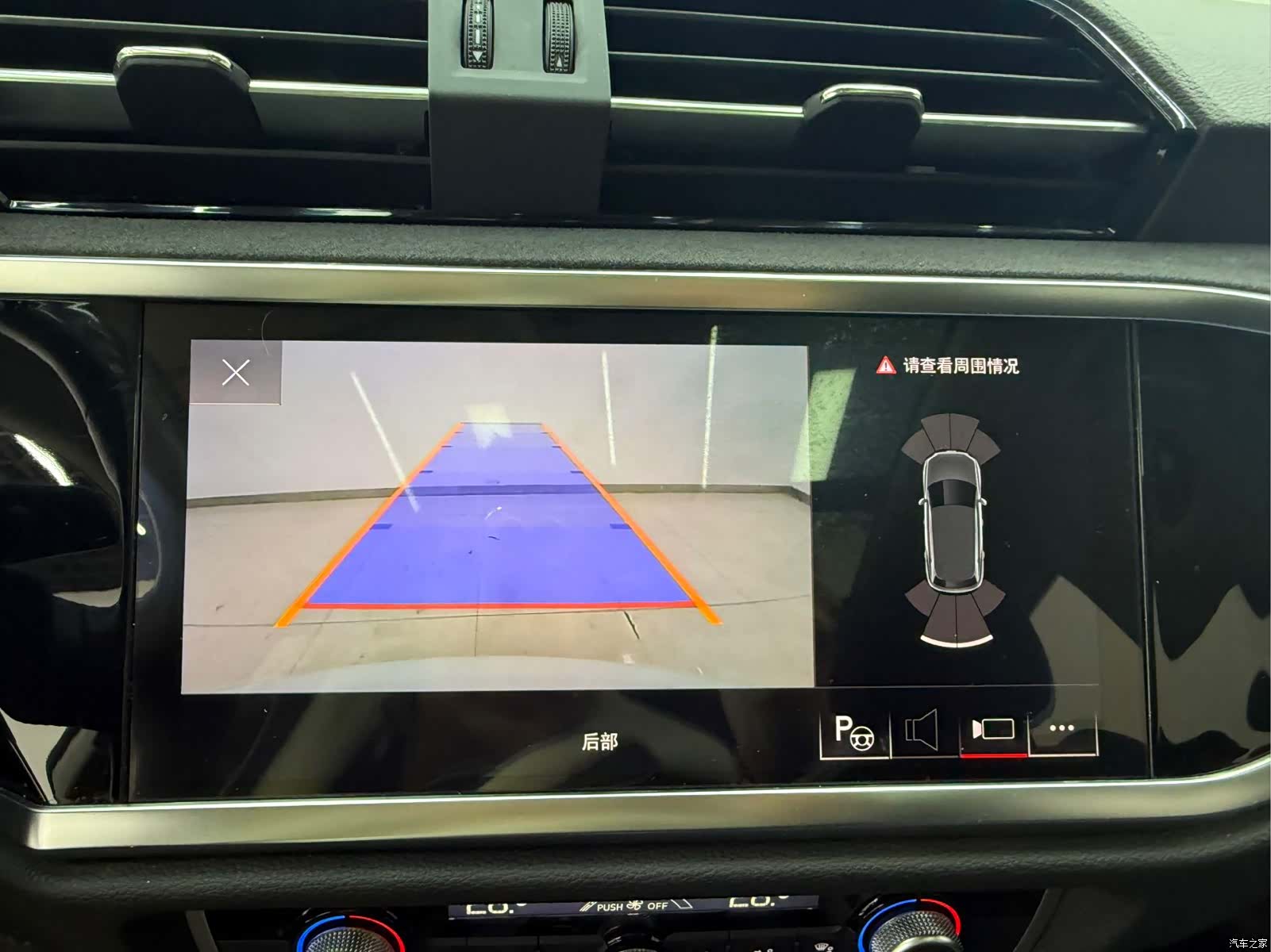 Audi Q3, 2022 9