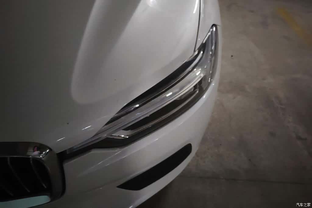 Volvo XC60, 2018 все фото