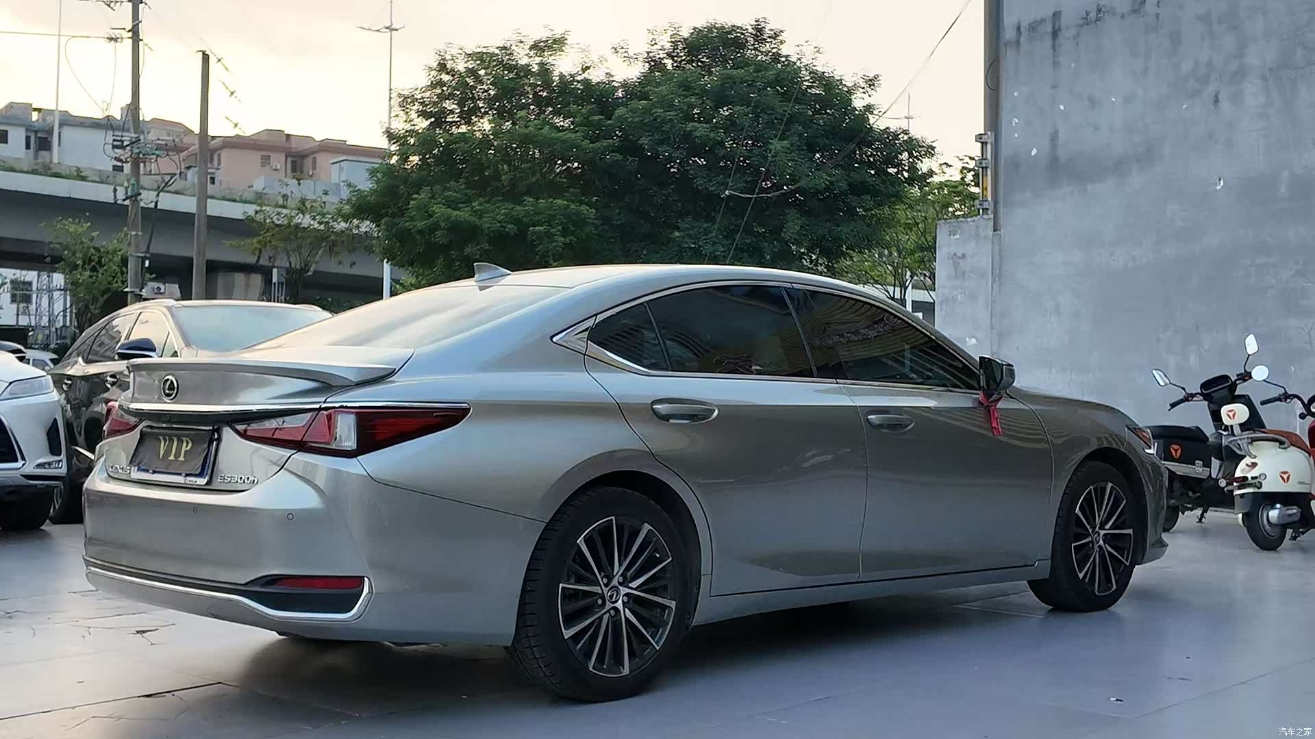 Lexus ES, 2024 8