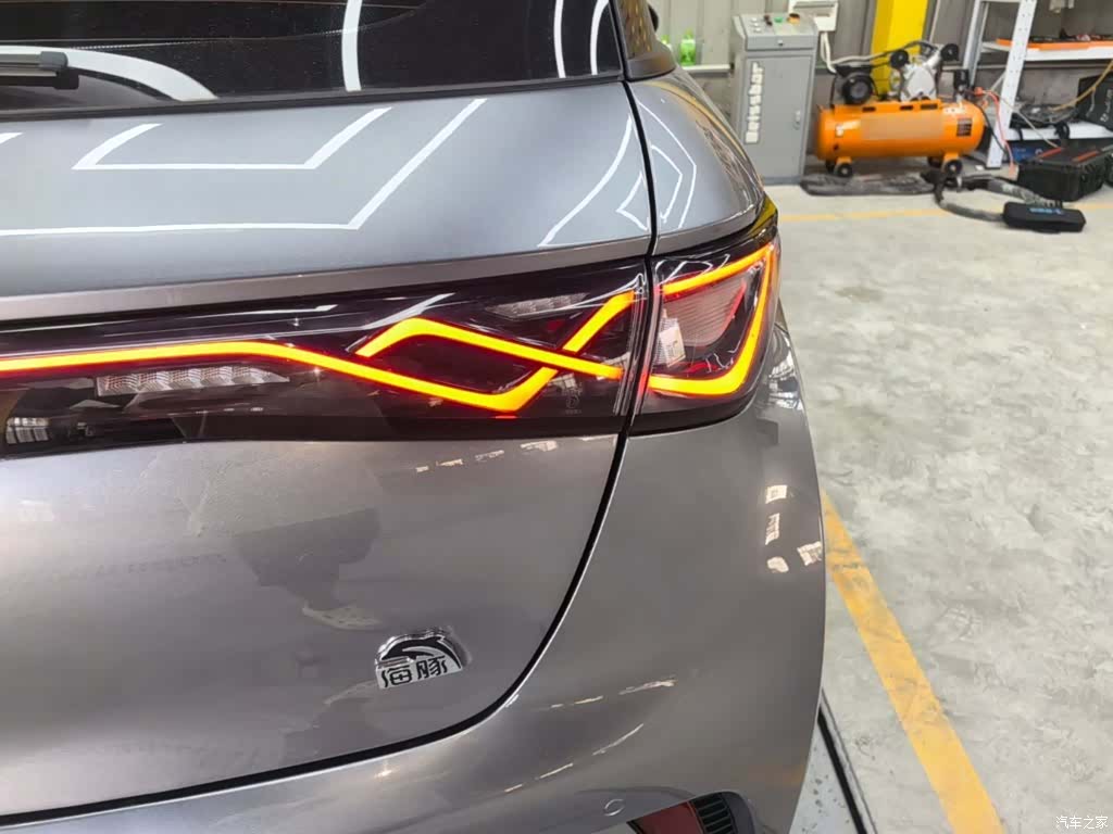 BYD Dolphin, 2023 8