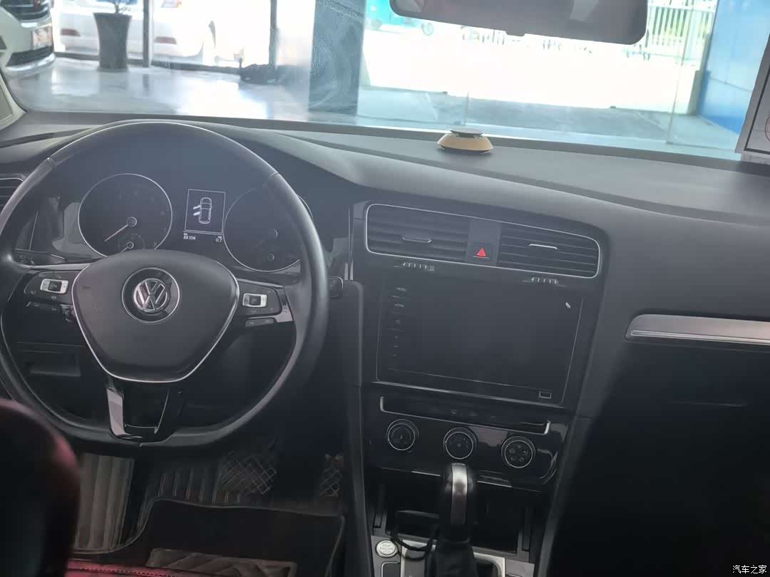 Volkswagen Golf, 2020 10