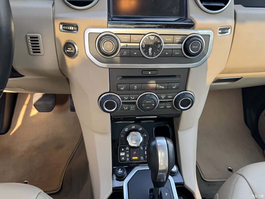 Land Rover Discovery, 2011 8