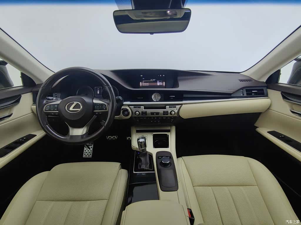 Lexus ES, 2016 все фото