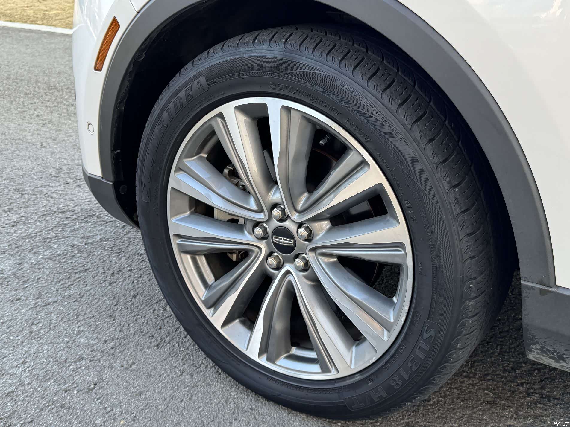 Lincoln MKX, 2017 12