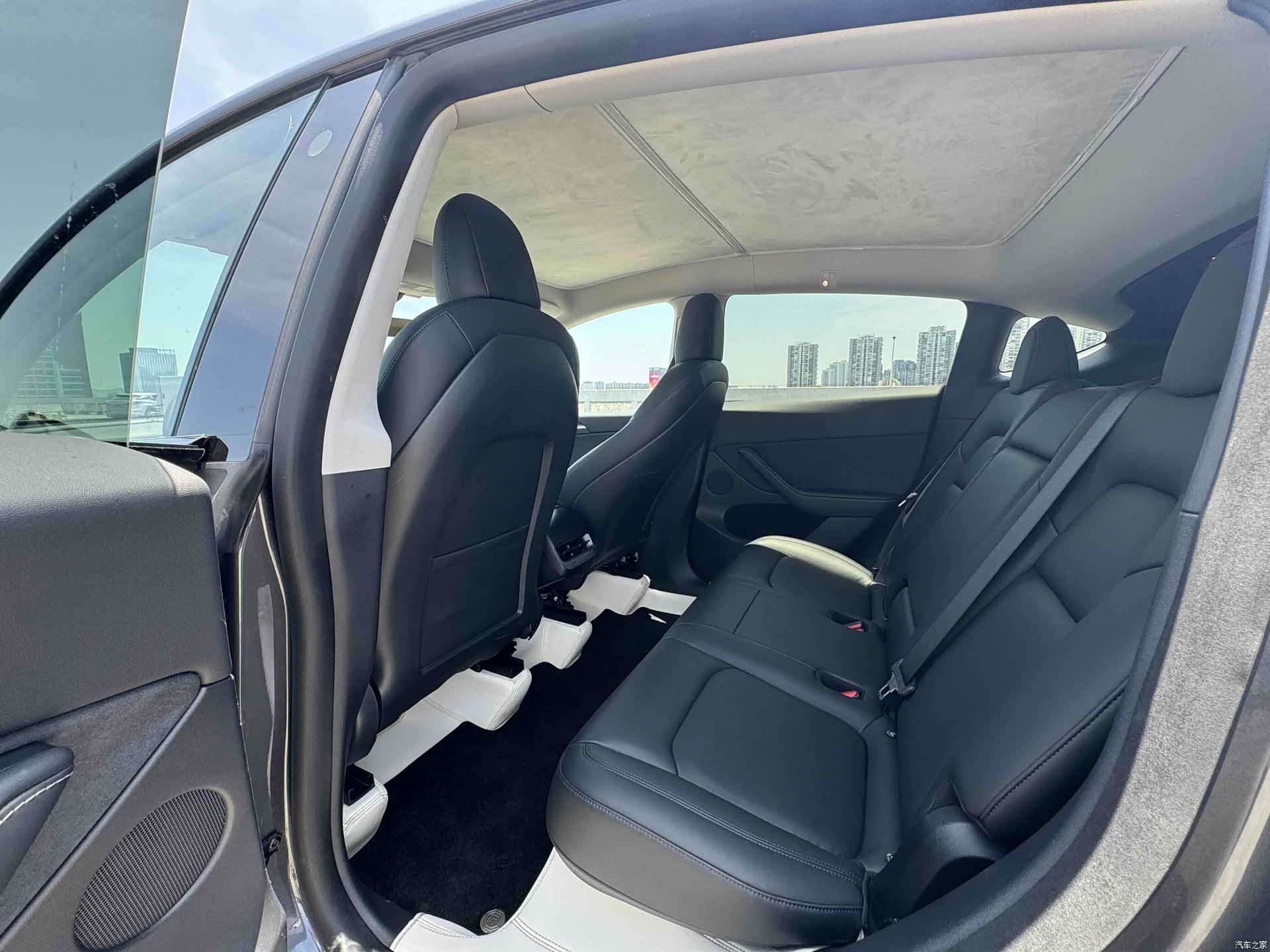 Tesla Model Y, 2021 9