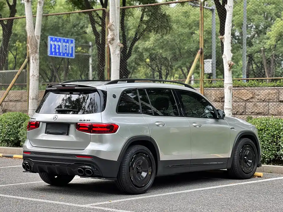 Mercedes-Benz GLB AMG