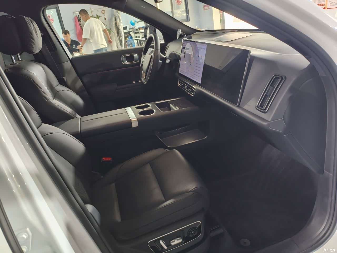Li Auto L7, 2024 6