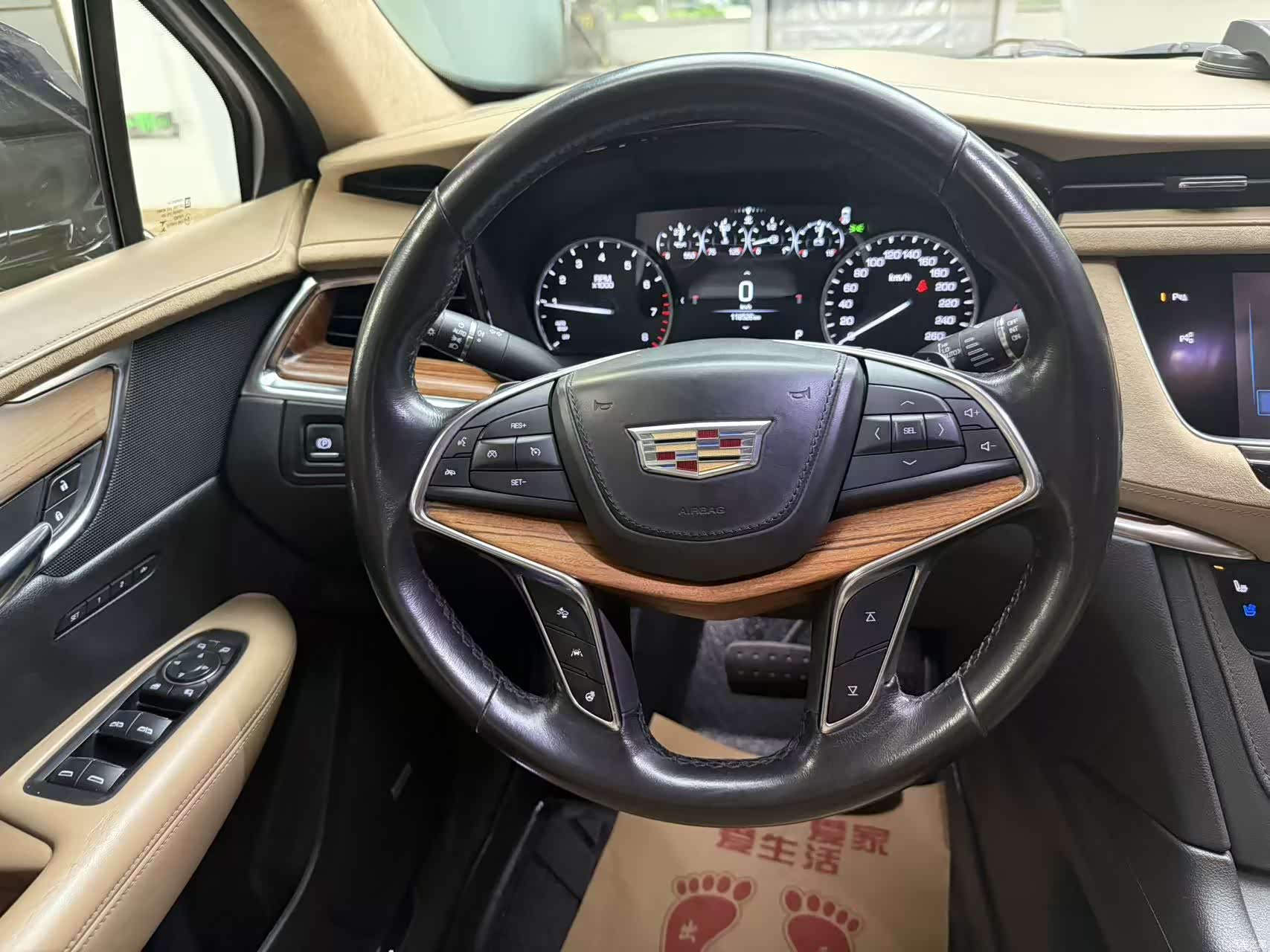 Cadillac XT5, 2017 10