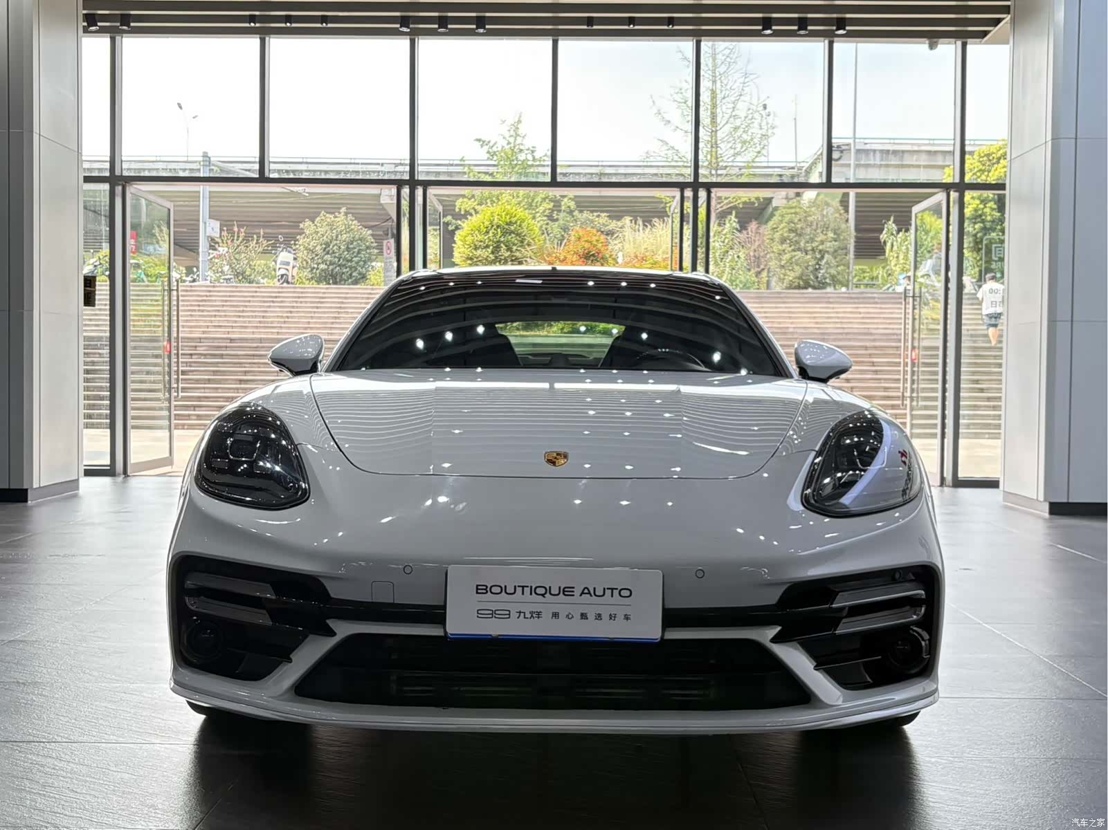 Porsche Panamera, 2018 2