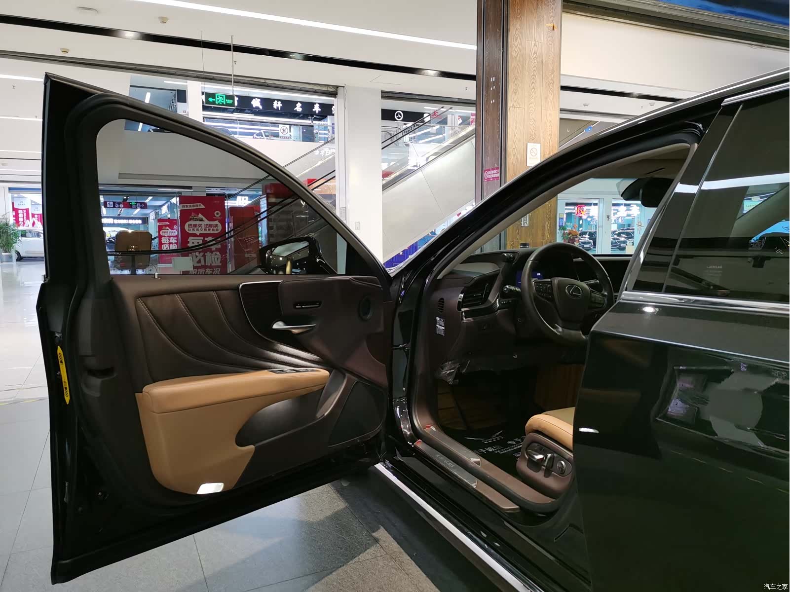 Lexus LS, 2020 все фото
