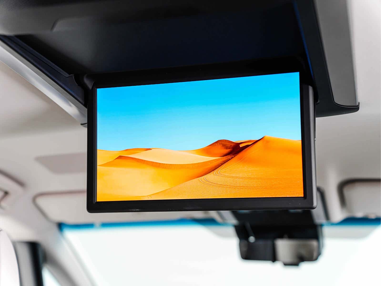 Lexus LM, 2026 10