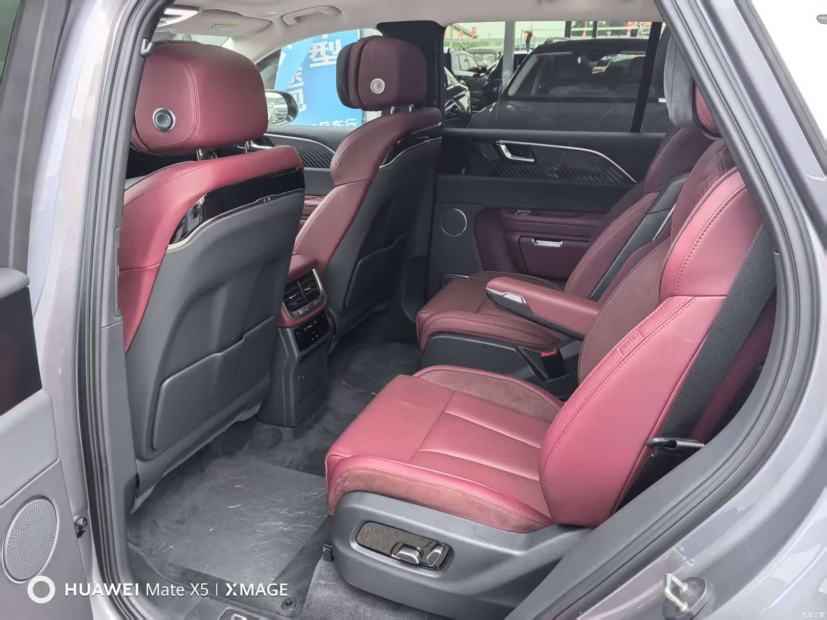 Hongqi E-HS9, 2023 все фото